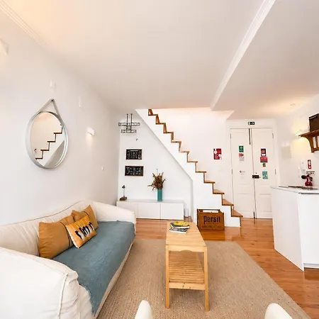 Alarco - Alfama River Loft - 55753 Al