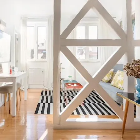 Alarco - Alfama River Loft - 55753 Al ליסבון