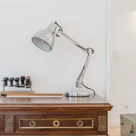 Alarco - Alfama River Loft - 55753 Al * ליסבון